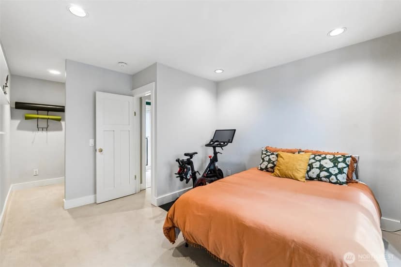Property photo for 917 18th Avenue #a, Seattle photo 18