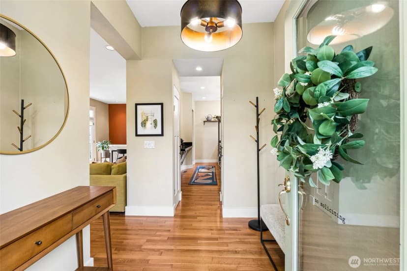 Property photo for 917 18th Avenue #a, Seattle photo 6