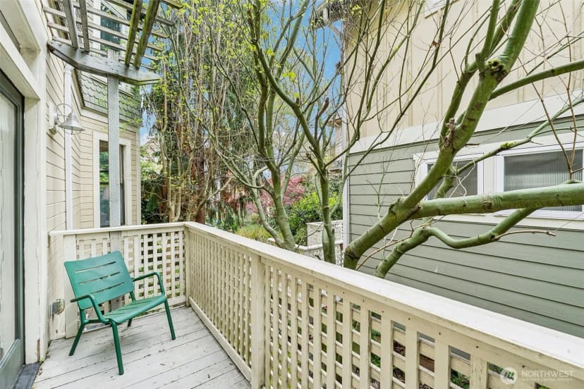 Property photo for 917 18th Avenue #a, Seattle photo 25