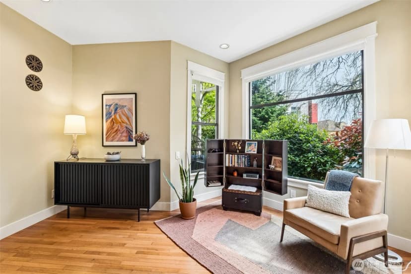 Property photo for 917 18th Avenue #a, Seattle photo 8