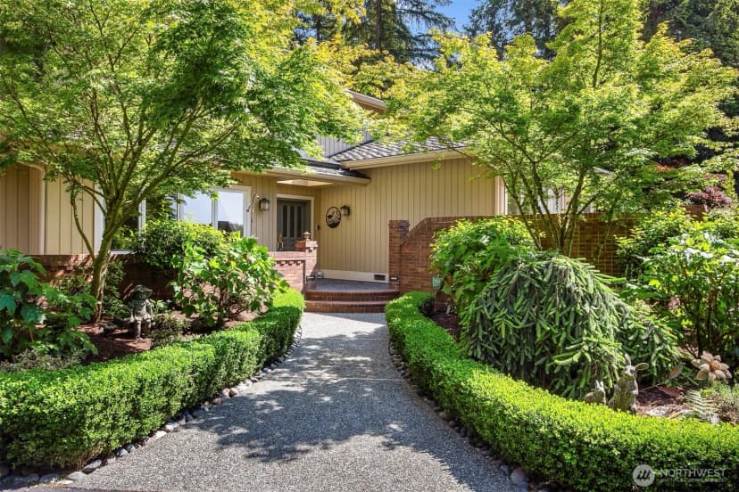 Property photo for 9607 208th Avenue Ne, Redmond photo 14
