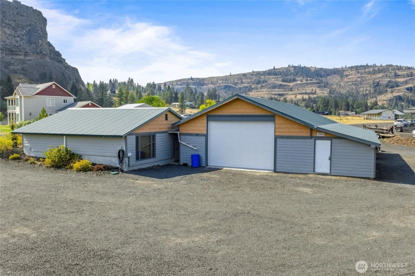 Property photo for 25725 Lincoln Hill Pl E, Creston photo 40