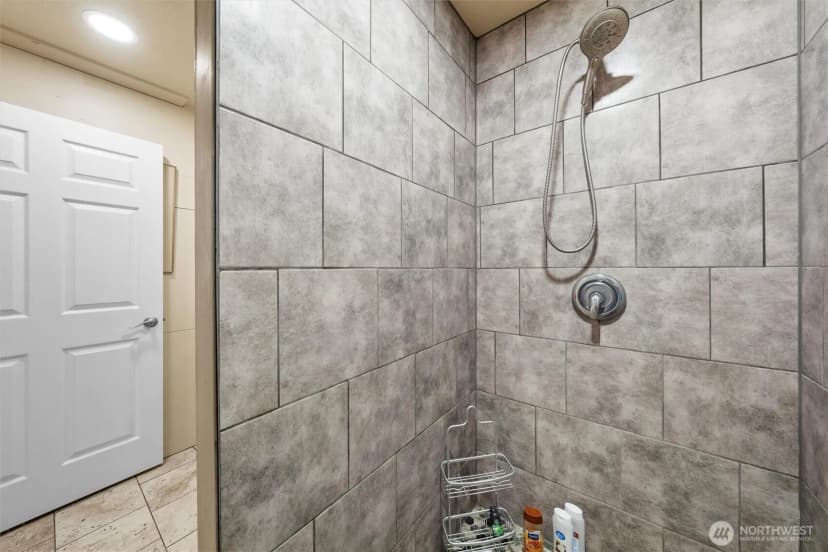 Property photo for 25725 Lincoln Hill Pl E, Creston photo 31