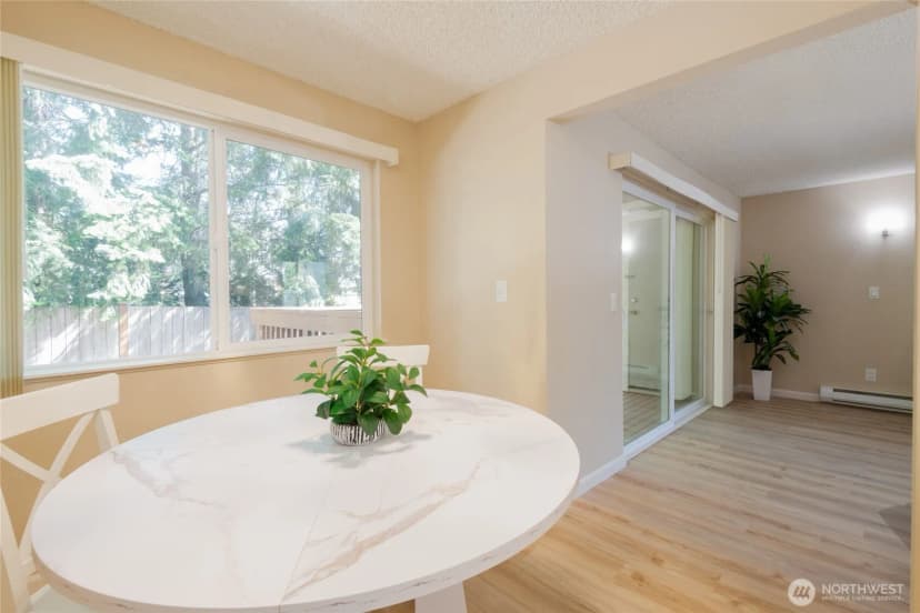 Property photo for 17302 Ne 45th Street #101, Redmond photo 6