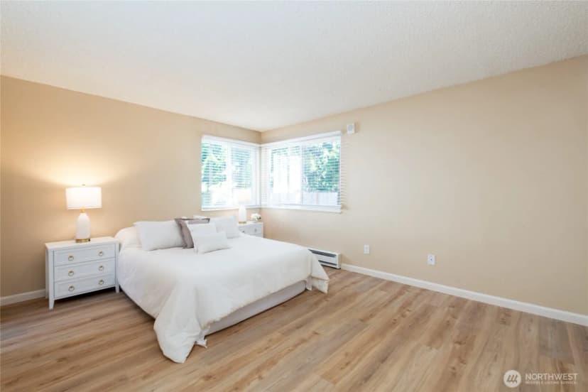 Property photo for 17302 Ne 45th Street #101, Redmond photo 9