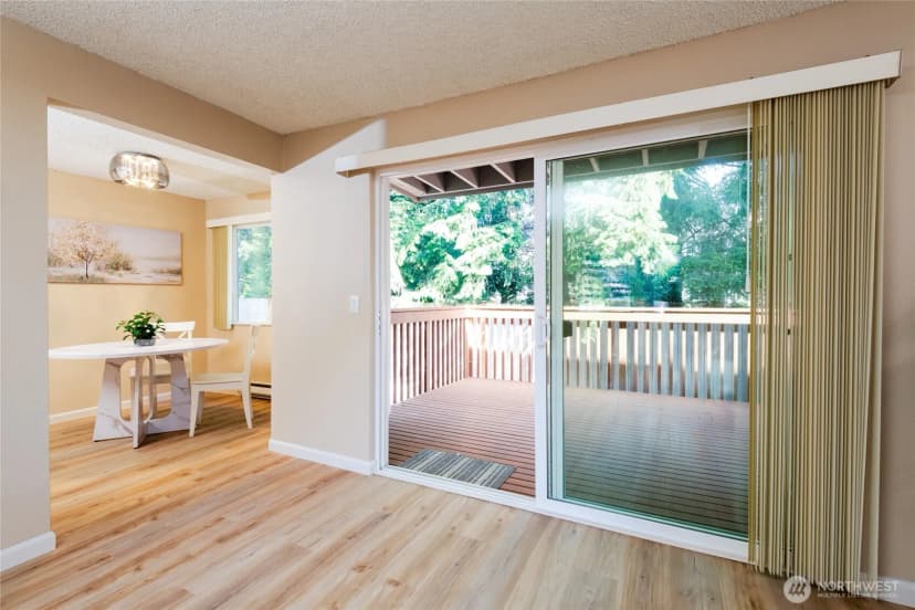 Property photo for 17302 Ne 45th Street #101, Redmond photo 4