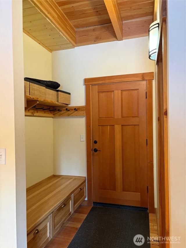 Property photo for 19052 Gill Creek Road, Lake Wenatchee photo 3
