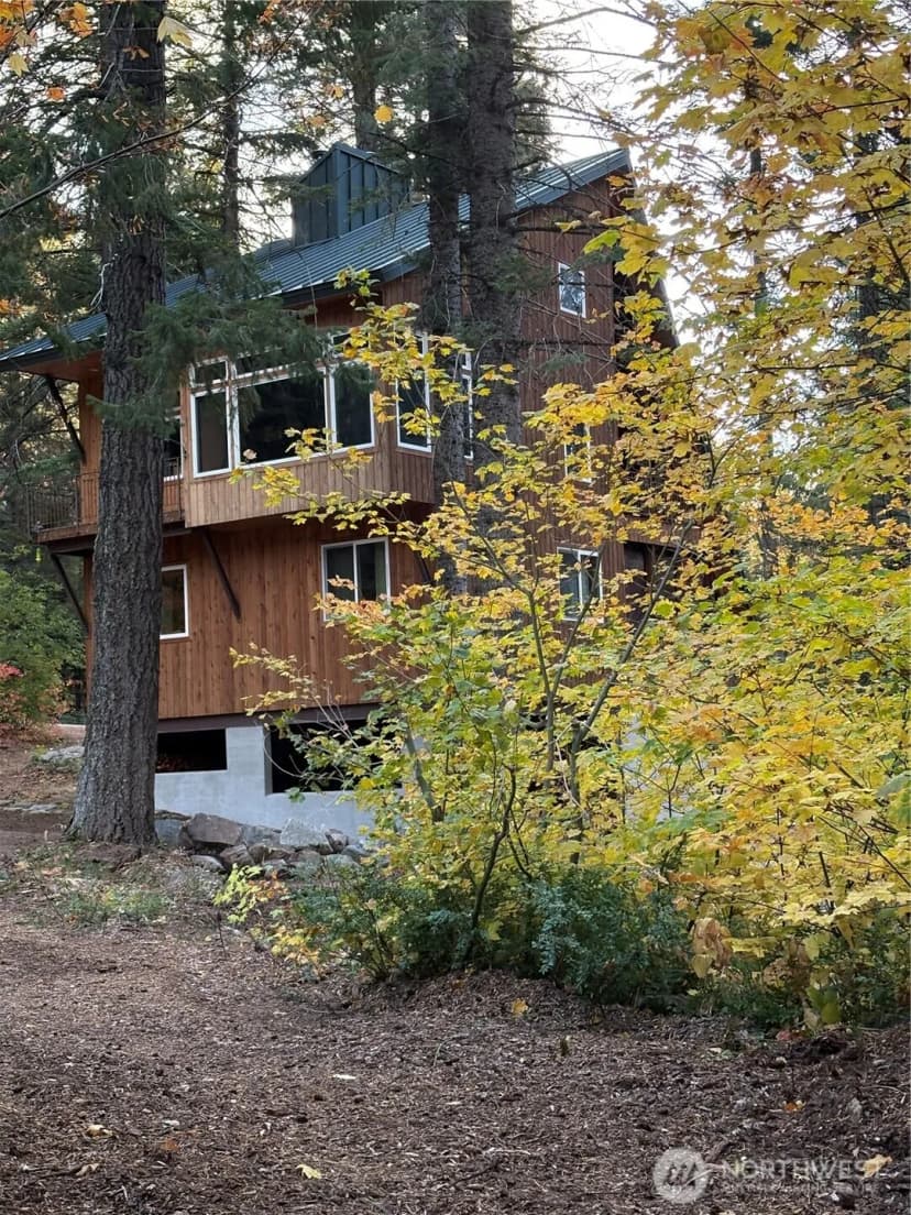 Property photo for 19052 Gill Creek Road, Lake Wenatchee