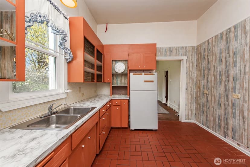 Property photo for 318 W 8th Street, Port Angeles photo 18