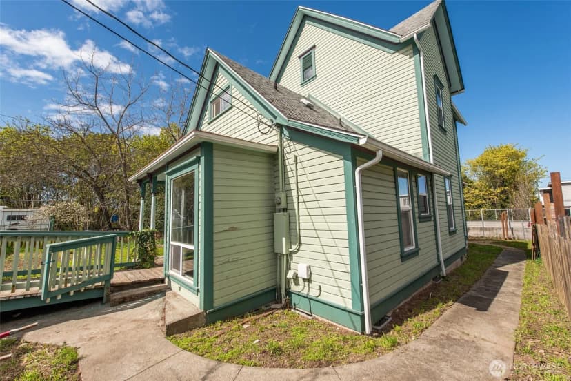 Property photo for 318 W 8th Street, Port Angeles photo 7