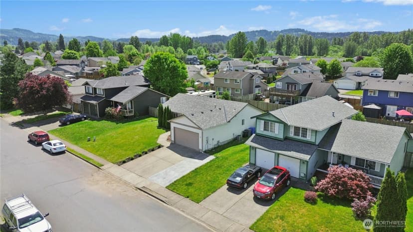 Property photo for 311 Orting Avenue Nw, Orting photo 28