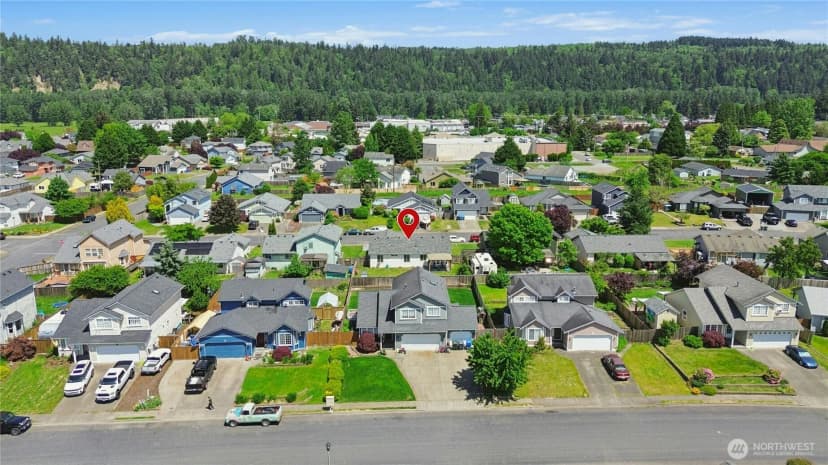Property photo for 311 Orting Avenue Nw, Orting photo 27