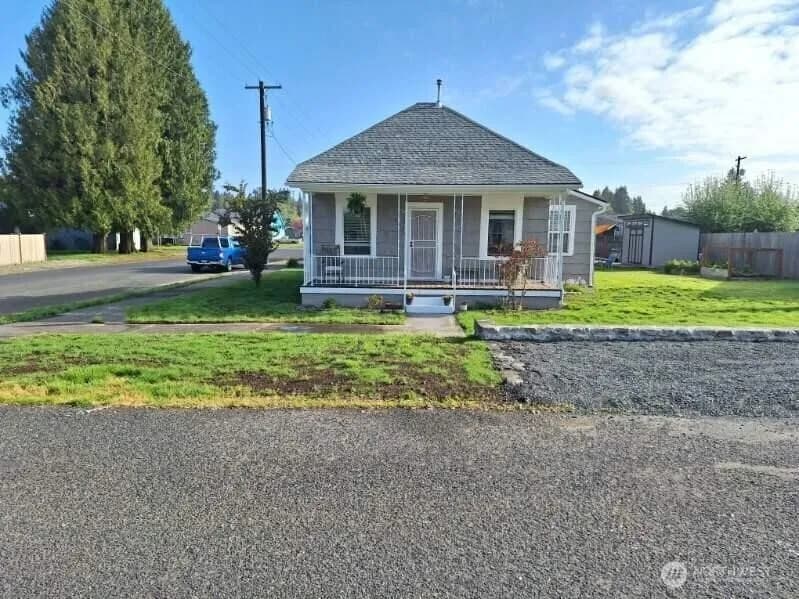 Property photo for 450 Cedar Street, Toledo
