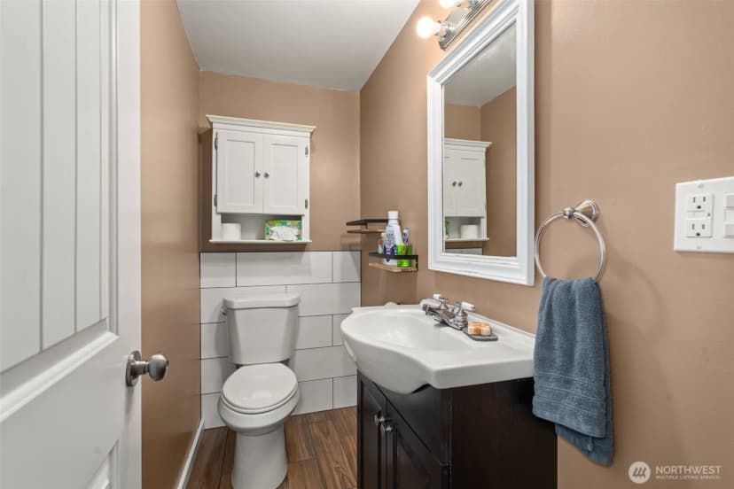 Property photo for 450 Cedar Street, Toledo photo 8