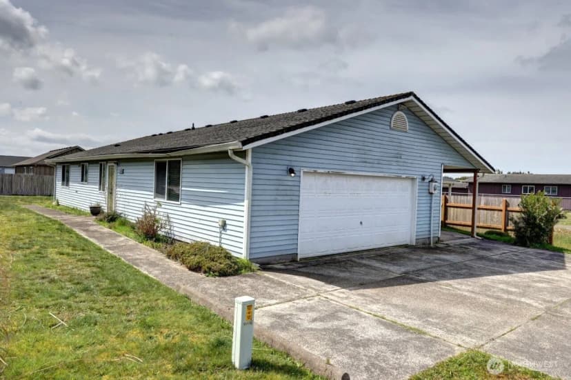 Property photo for 816 325th Street, Ocean Park photo 4