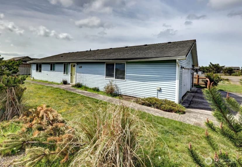 Property photo for 816 325th Street, Ocean Park