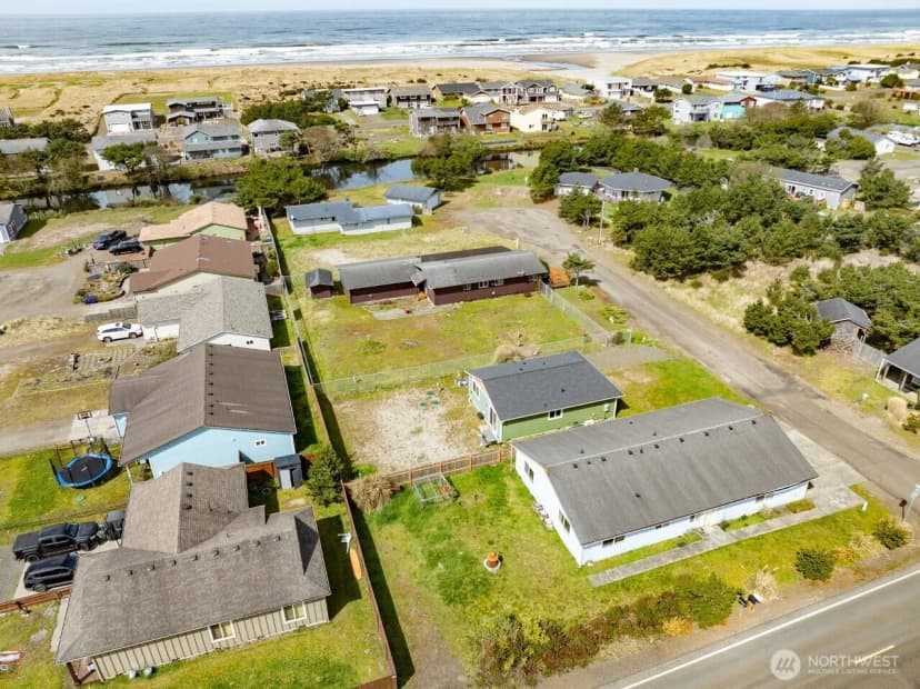 Property photo for 816 325th Street, Ocean Park photo 22
