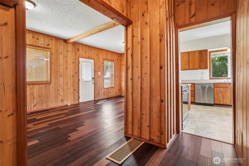 Property photo for 16804 Se 128th Street, Renton photo 9