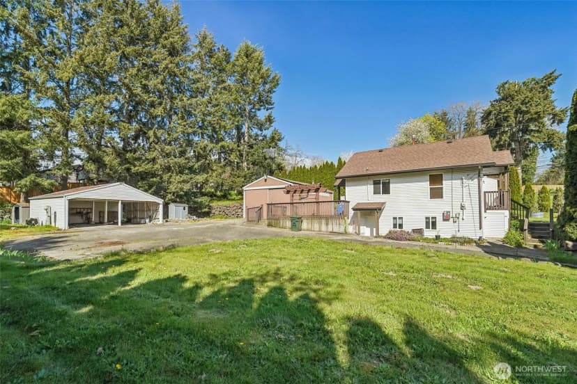 Property photo for 16804 Se 128th Street, Renton photo 2