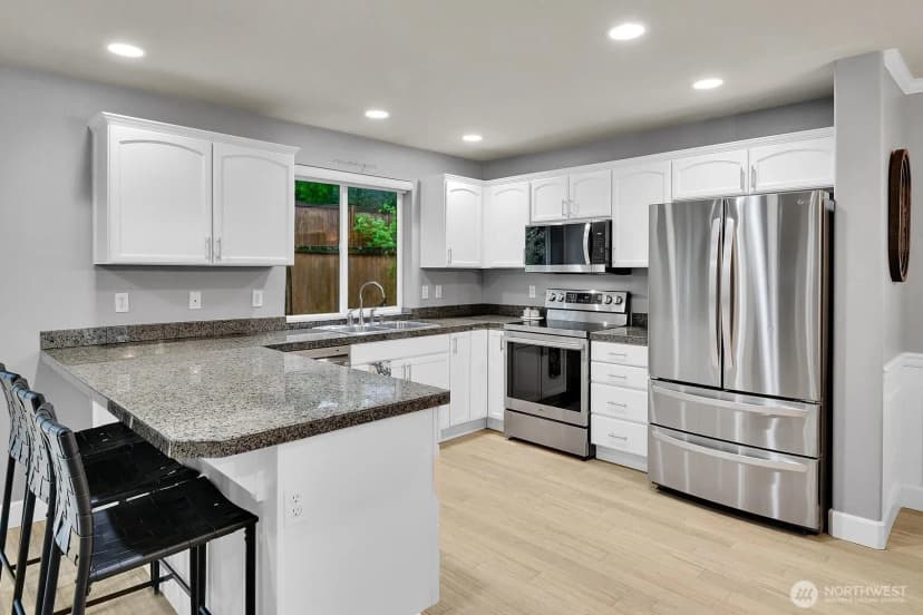 Property photo for 10116 28th Drive Se, Everett photo 5