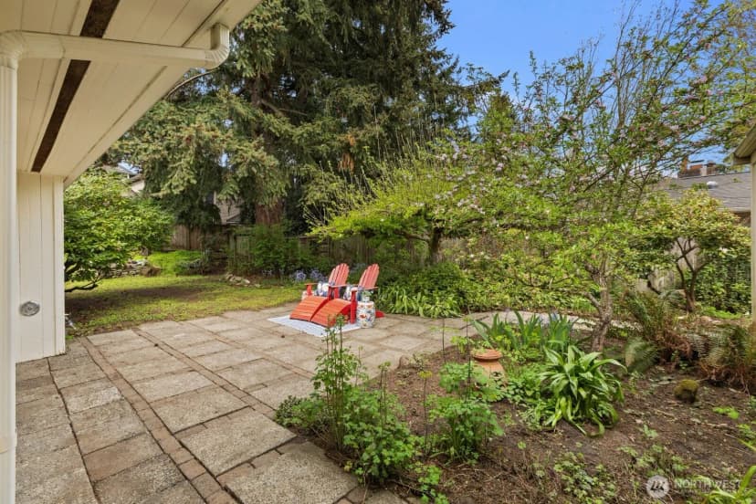 Property photo for 10434 Ne 17th Street, Bellevue photo 25