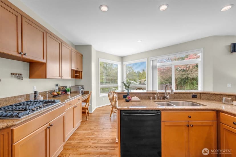 Property photo for 26637 Se 15th Street, Sammamish photo 13