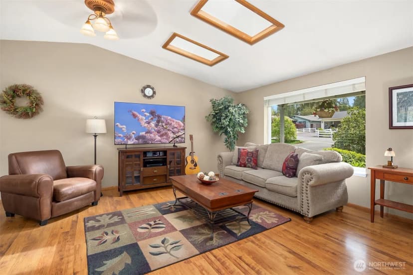 Property photo for 26818 Ne Miller Street, Duvall photo 3