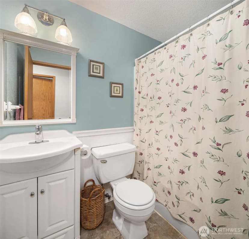 Property photo for 26818 Ne Miller Street, Duvall photo 11