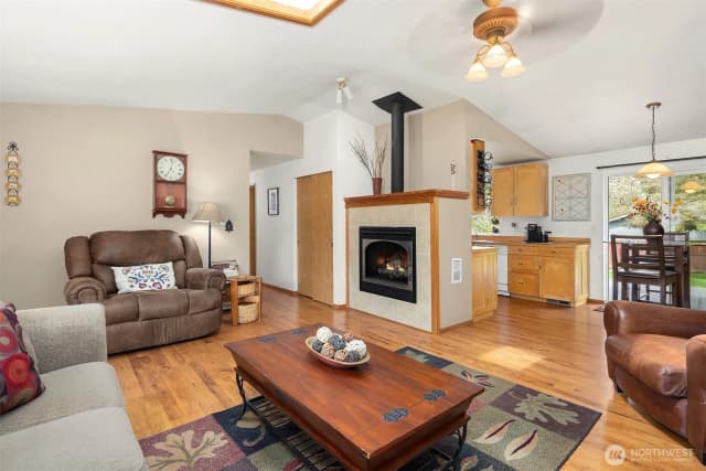 Property photo for 26818 Ne Miller Street, Duvall photo 4