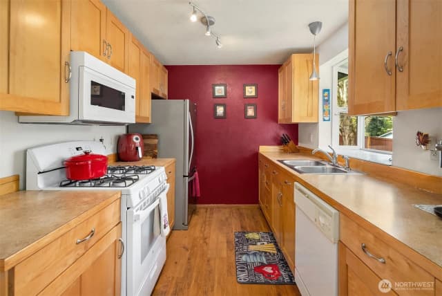 Property photo for 26818 Ne Miller Street, Duvall photo 5