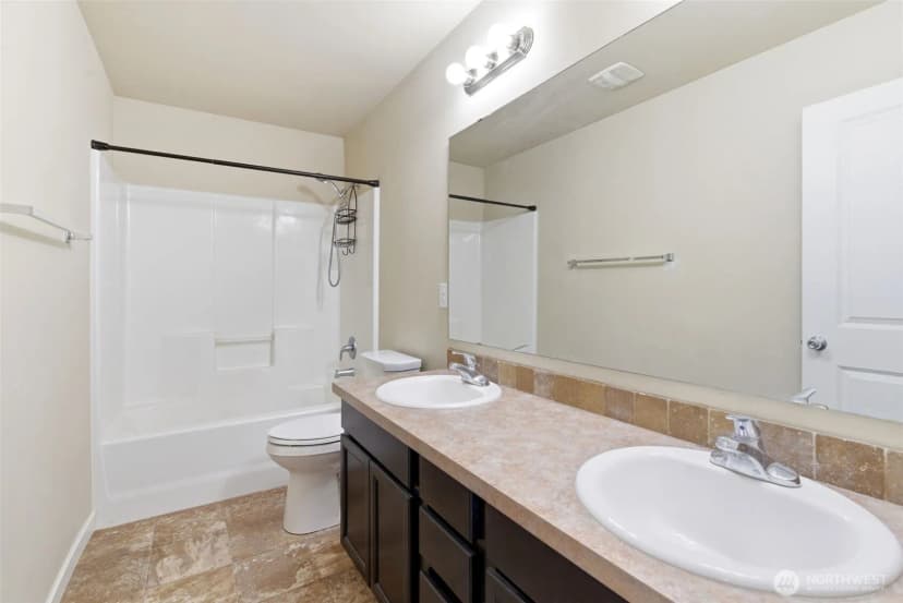 Property photo for 1569 Ne Fontaine Way, Poulsbo photo 20