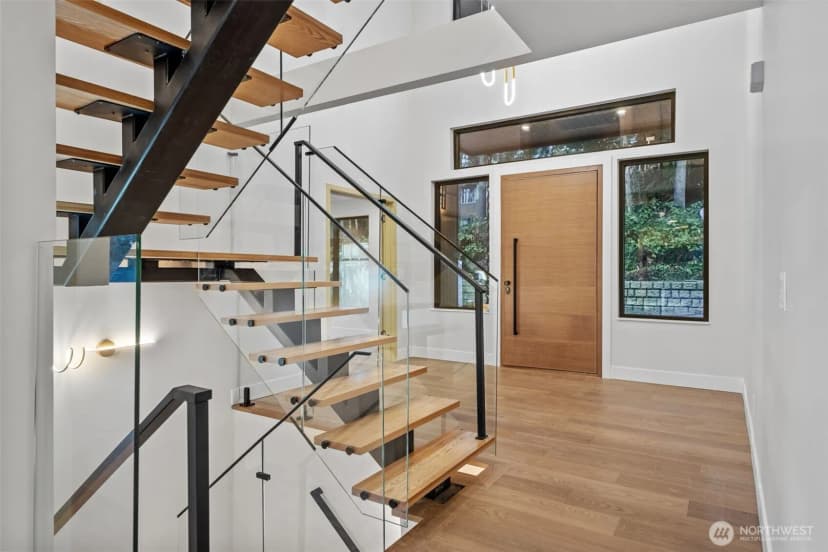Property photo for 7905 240th Street Sw, Edmonds photo 4