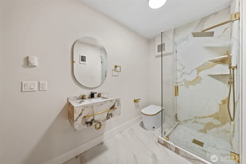 Property photo for 7905 240th Street Sw, Edmonds photo 16