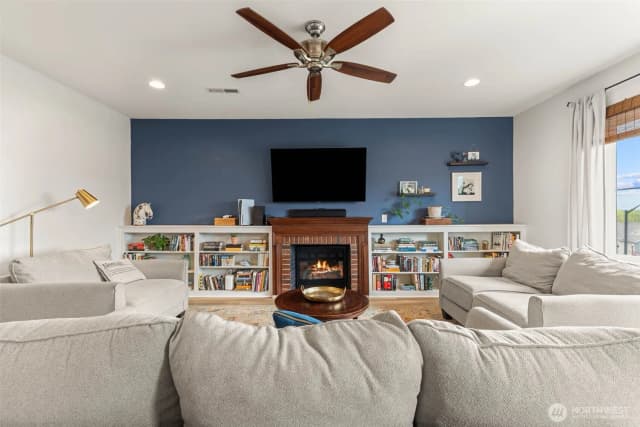 Property photo for 6717 Birdseye Ave Ne, Lacey photo 5