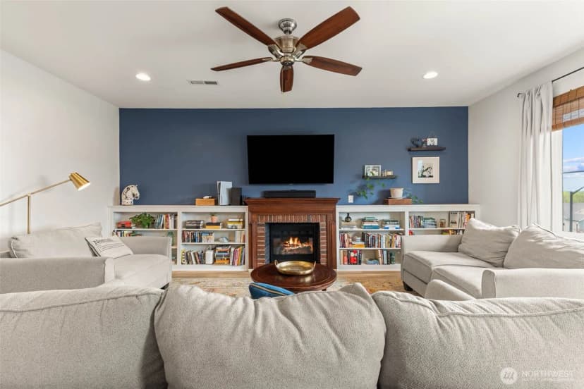 Property photo for 6717 Birdseye Ave Ne, Lacey photo 5