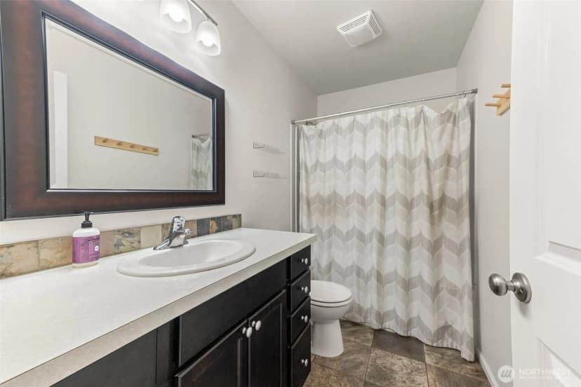 Property photo for 6717 Birdseye Ave Ne, Lacey photo 29