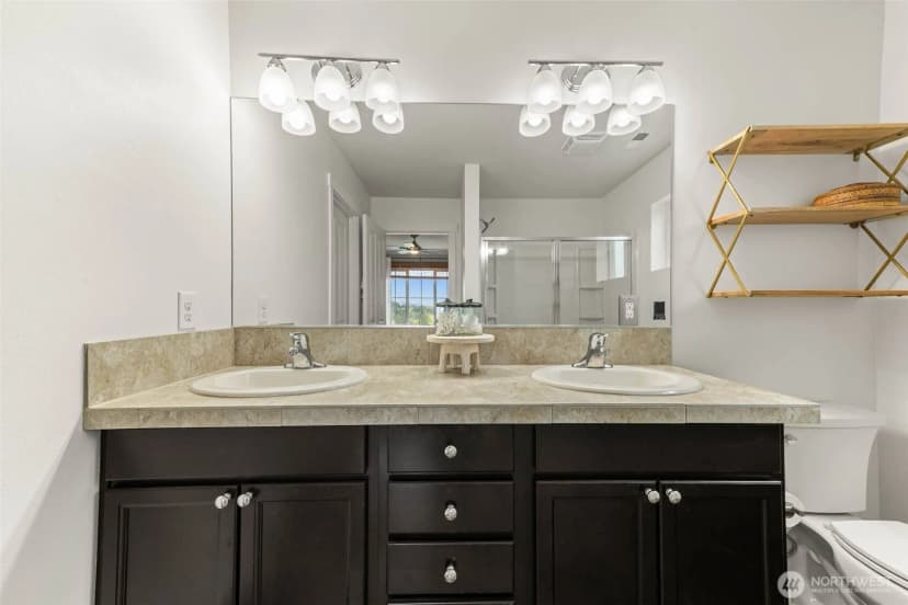 Property photo for 6717 Birdseye Ave Ne, Lacey photo 20