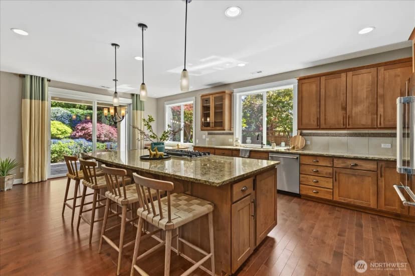 Property photo for 15112 101st Avenue Ne, Bothell photo 12