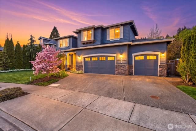Property photo for 15112 101st Avenue Ne, Bothell photo 2