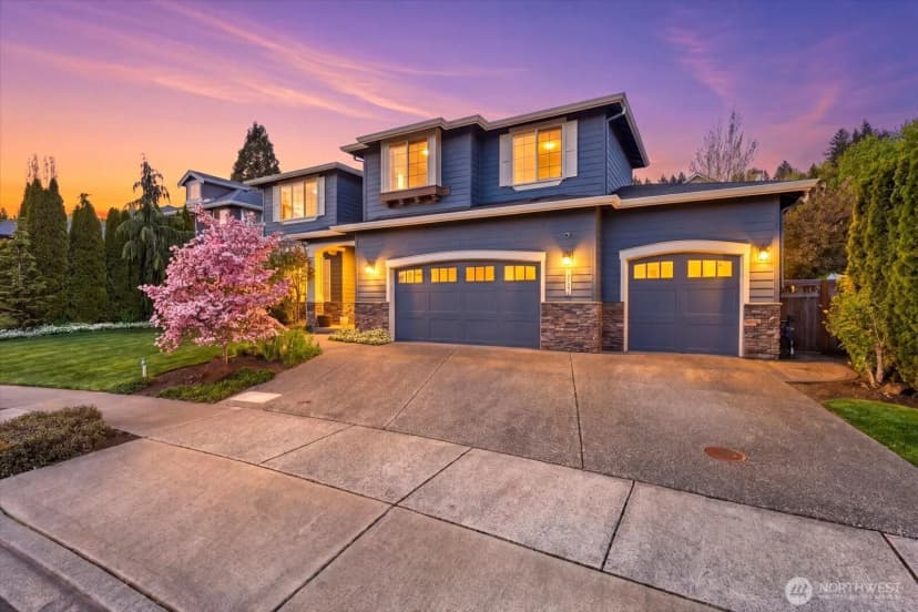 Property photo for 15112 101st Avenue Ne, Bothell photo 2