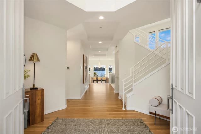 Property photo for 7439 W Mercer Way, Mercer Island photo 3