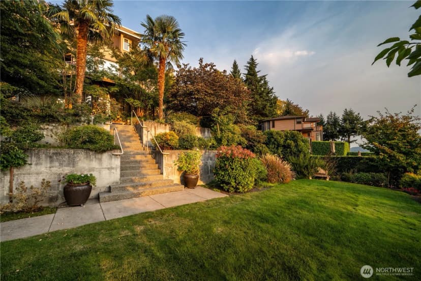 Property photo for 7439 W Mercer Way, Mercer Island photo 35