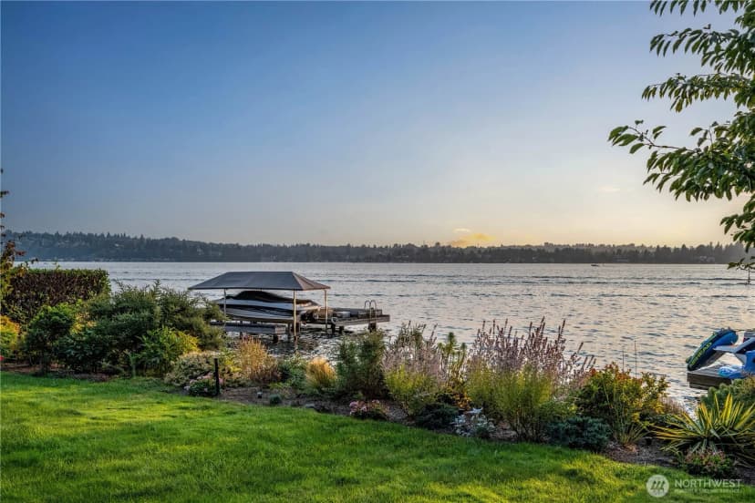Property photo for 7439 W Mercer Way, Mercer Island photo 36