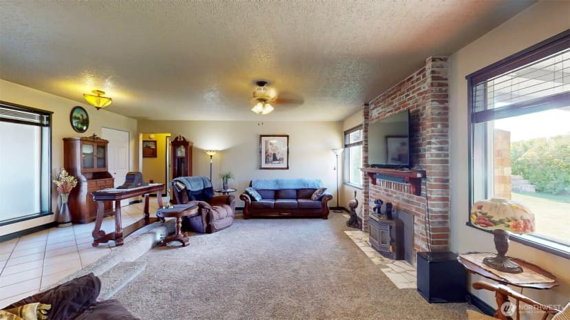Property photo for 35 Red Apple Drive, Omak photo 8