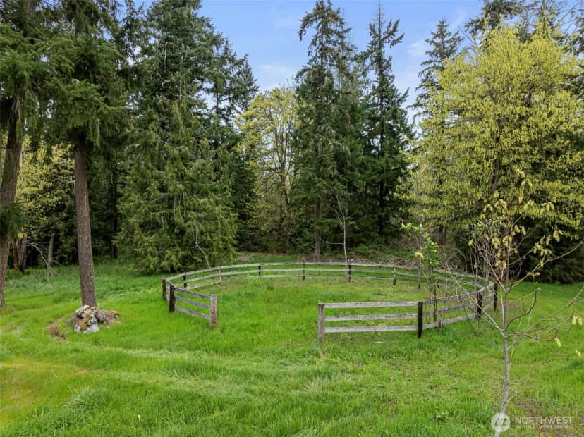 Property photo for 36015 86th Avenue Ct E, Eatonville photo 36