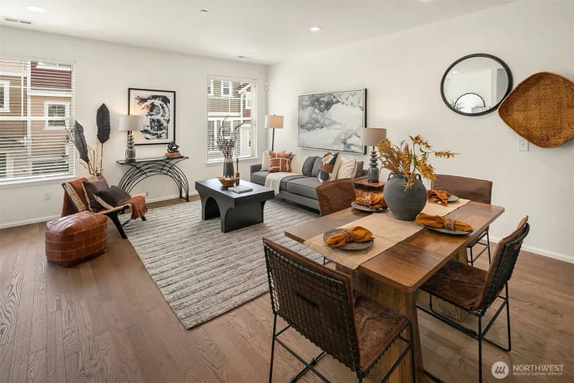 Property photo for 105 118th Avenue Se #3, Bellevue photo 6