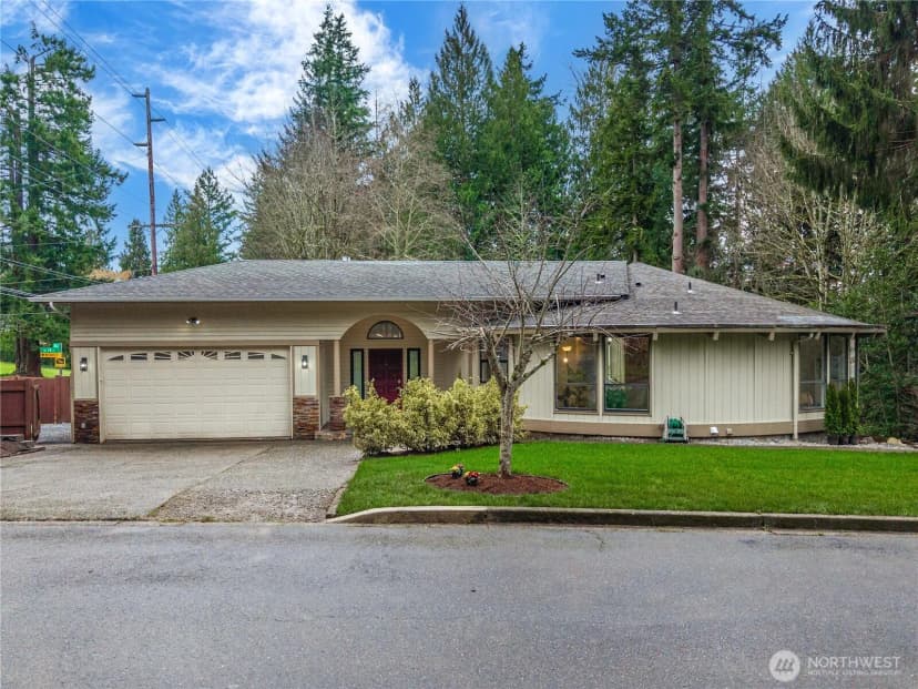 Property photo for 20709 Ne 79th Street, Redmond photo 3