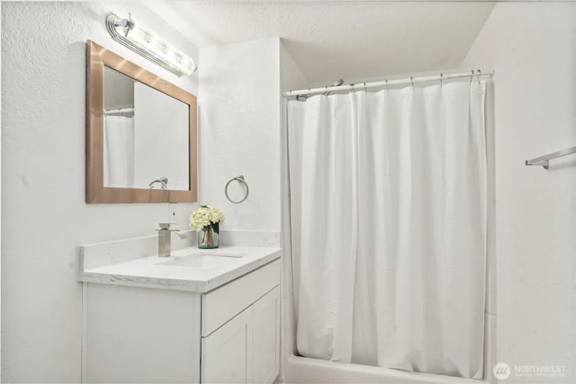 Property photo for 20709 Ne 79th Street, Redmond photo 29