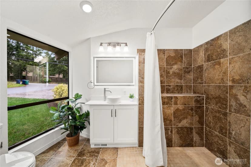 Property photo for 20709 Ne 79th Street, Redmond photo 23