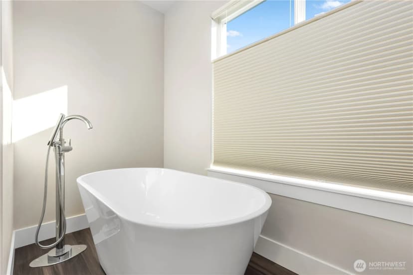 Property photo for 134 Blackfish Court, Bremerton photo 18